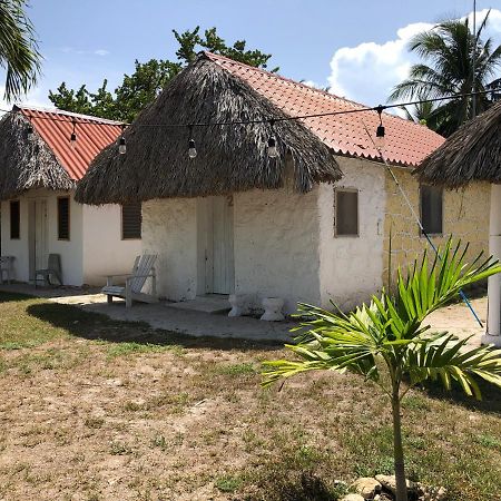 Cabana 7 Leguas, Casa Mama El Cuyo Exterior photo