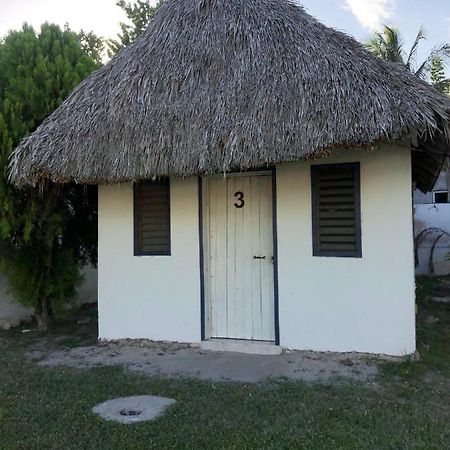Cabana 7 Leguas, Casa Mama El Cuyo Exterior photo