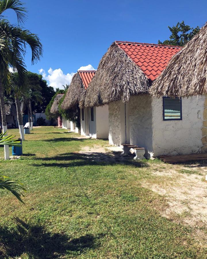 Cabana 7 Leguas, Casa Mama El Cuyo Exterior photo